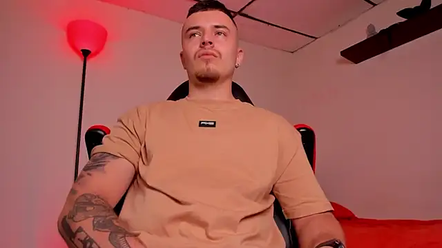 Snapshot of james_connor2 chatting on 10.22.25 james connor2 online show from 10.22.25