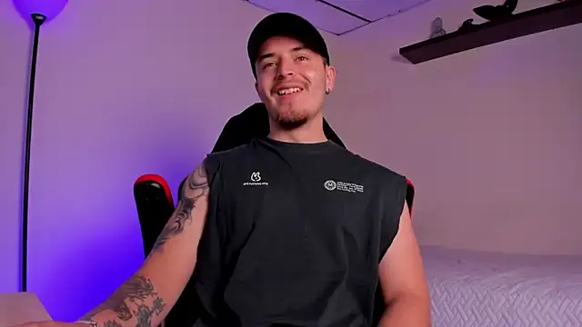 Snapshot of james_connor2 chatting on 11.09.25 james connor2 online show from 11.09.25