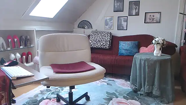 GinaBlonde online show from 03.14.26