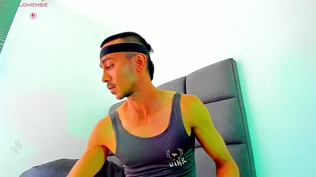 Snapshot of steven_hott8 chatting on 03.22.26 steven hott8 online show from 03.22.26