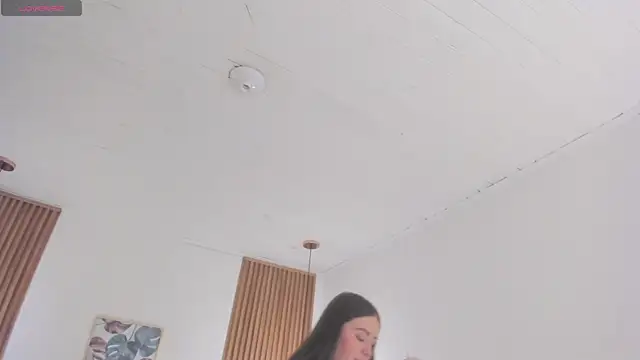 TiffanyWright online show from 02.10.26