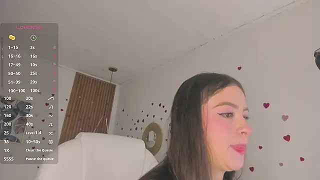 TiffanyWright online show from 04.19.26