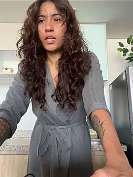 ValeriEvan online show from 02.18.25