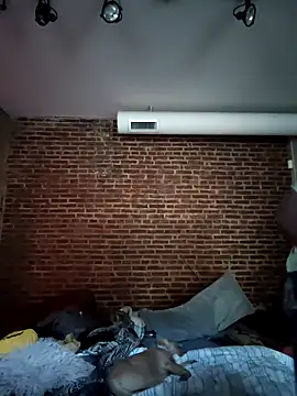 Snapshot of BlackD4uxo chatting on 04.13.26 BlackD4uxo online show from 04.13.26