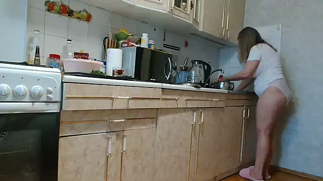 Snapshot of Vika_ chatting on 02.26.25 Vika online show from 02.26.25