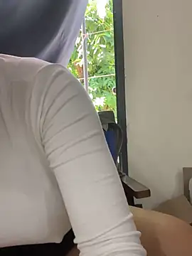 Snapshot of Shirato_hana chatting on 03.14.25 Shirato hana online show from 03.14.25