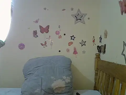 Snapshot of Pretty_tiffany chatting on 03.19.25 Pretty tiffany online show from 03.19.25