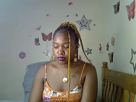 Snapshot of Pretty_tiffany chatting on 03.20.25 Pretty tiffany online show from 03.20.25