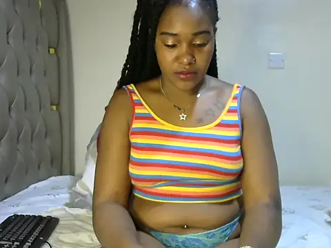 Snapshot of Pretty_tiffany chatting on 09.16.25 Pretty tiffany online show from 09.16.25