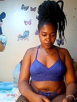 Snapshot of Pretty_tiffany chatting on 09.18.25 Pretty tiffany online show from 09.18.25