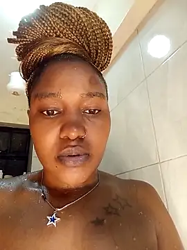 Snapshot of Pretty_tiffany chatting on 11.02.25 Pretty tiffany online show from 11.02.25