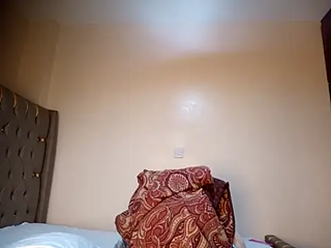 Snapshot of Pretty_tiffany chatting on 11.22.25 Pretty tiffany online show from 11.22.25