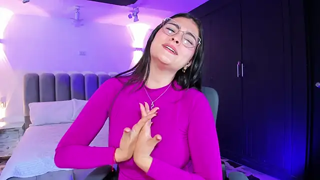 Snapshot of TifanyWhite_ chatting on 12.24.24 TifanyWhite online show from 12.24.24