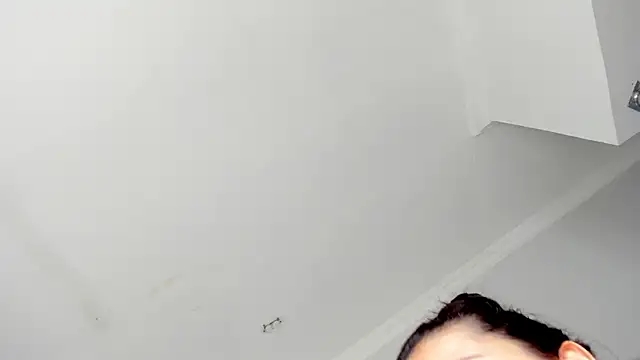 Snapshot of TifanyWhite_ chatting on 02.14.25 TifanyWhite online show from 02.14.25