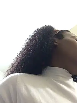 NAUGHTYSHALOTXX online show from 03.11.25