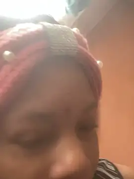 NAUGHTYSHALOTXX online show from 04.22.26