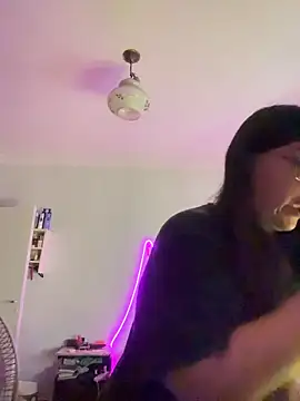 Mizztikaa online show from 12.21.25