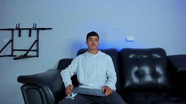 Rob saenz  online show from 01.22.25