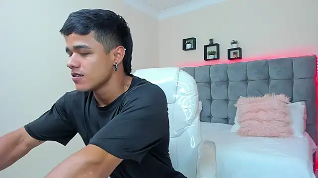 Rob saenz  online show from 02.26.25