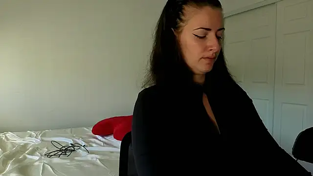 Sapphir3xoxo online show from 11.19.25