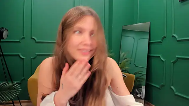 MaryannSoftt online show from 01.12.25