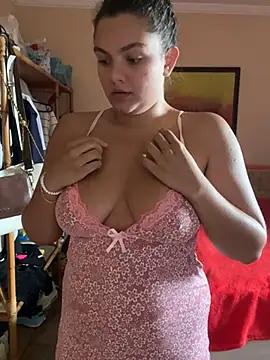 Snapshot of eva_y_marcelo chatting on 03.08.25 eva y marcelo online show from 03.08.25