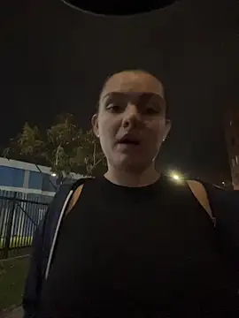 Snapshot of eva_y_marcelo chatting on 10.18.25 eva y marcelo online show from 10.18.25