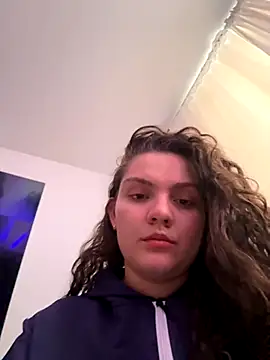 Snapshot of eva_y_marcelo chatting on 11.08.25 eva y marcelo online show from 11.08.25