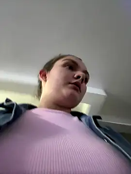 Snapshot of eva_y_marcelo chatting on 11.16.25 eva y marcelo online show from 11.16.25