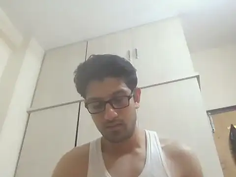 Snapshot of arjun_077 chatting on 10.21.25 arjun 077 online show from 10.21.25
