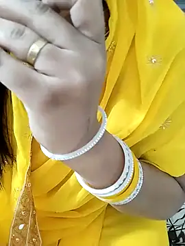 Snapshot of Diya_Chopra chatting on 12.05.24 Diya Chopra online show from 12.05.24