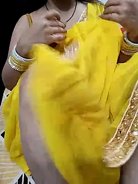 Snapshot of Diya_Chopra chatting on 03.03.25 Diya Chopra online show from 03.03.25