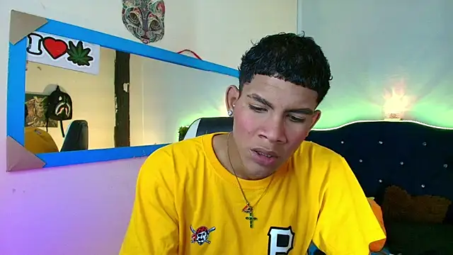 Damian latinxxx online show from 02.02.25