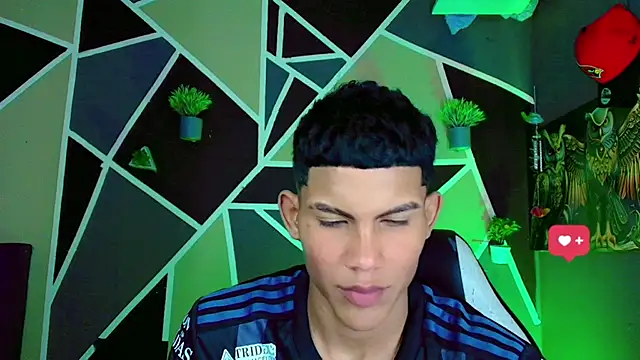 Damian latinxxx online show from 02.21.25