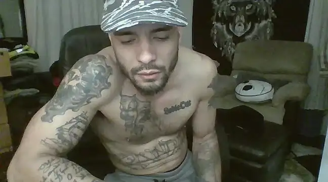 Snapshot of JohnnyDeep187 chatting on 01.08.25 JohnnyDeep187 online show from 01.08.25