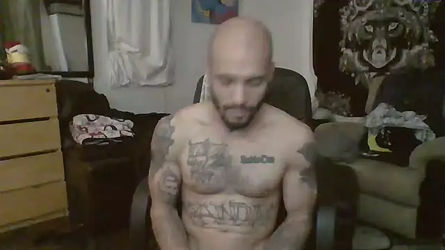 Snapshot of JohnnyDeep187 chatting on 01.18.25 JohnnyDeep187 online show from 01.18.25