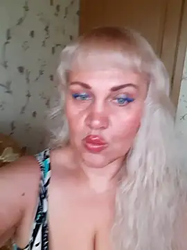 IsabellaBoni online show from 10.30.25