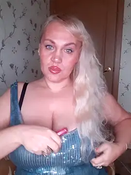 IsabellaBoni online show from 12.19.25