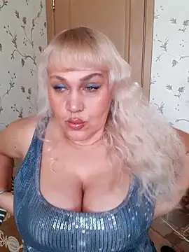 IsabellaBoni online show from 02.15.26