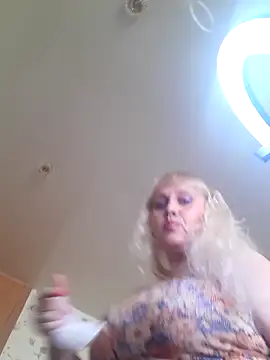 IsabellaBoni online show from 05.05.26