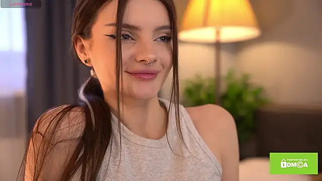 Snapshot of Bellacle chatting on 01.17.25 Bellacle online show from 01.17.25