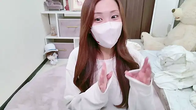 Snapshot of -SHINON- chatting on 12.06.24 -SHINON- online show from 12.06.24