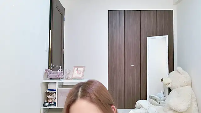 Snapshot of -SHINON- chatting on 12.22.24 -SHINON- online show from 12.22.24