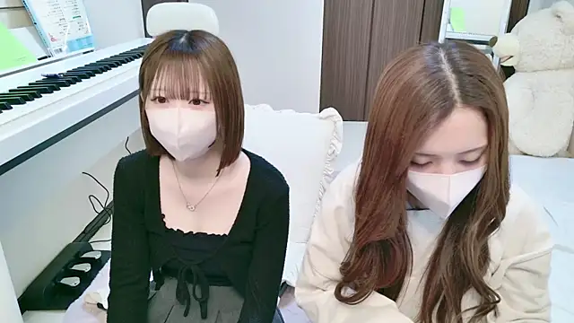 Snapshot of -SHINON- chatting on 12.28.24 -SHINON- online show from 12.28.24