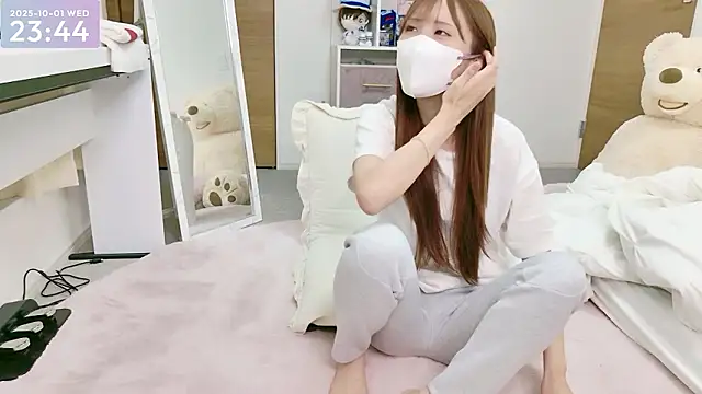 Snapshot of -SHINON- chatting on 10.01.25 -SHINON- online show from 10.01.25