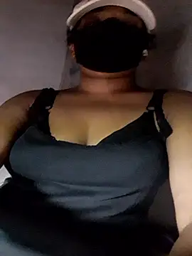 Snapshot of Tharukasenevirathne chatting on 05.22.26 Tharukasenevirathne online show from 05.22.26