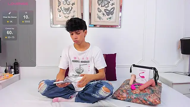 Snapshot of Santy_carrington chatting on 01.08.25 Santy carrington online show from 01.08.25