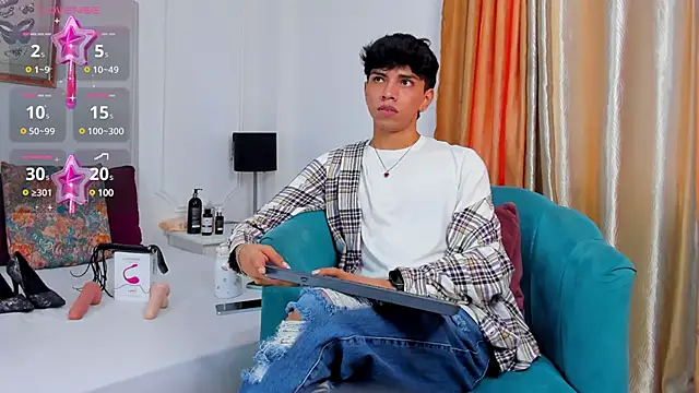 Snapshot of Santy_carrington chatting on 01.10.25 Santy carrington online show from 01.10.25