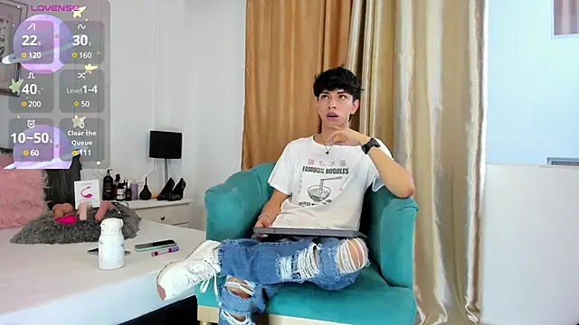 Snapshot of Santy_carrington chatting on 01.24.25 Santy carrington online show from 01.24.25