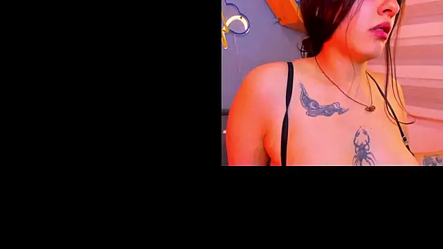 Snapshot of sairawit chatting on 02.26.25 sairawit online show from 02.26.25